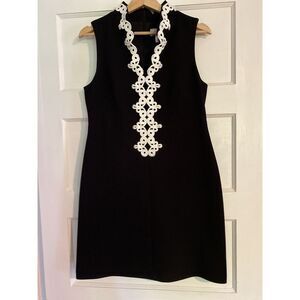 J Howard Black Sleeveless Sheath Dress White Appliqué Wedding Guest Party